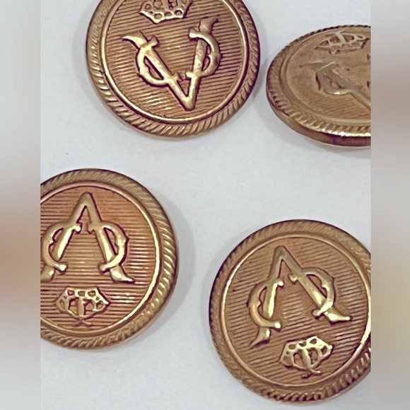 Vintage Crest metal Buttons, 6+2, gold tone - Picture 2 of 6